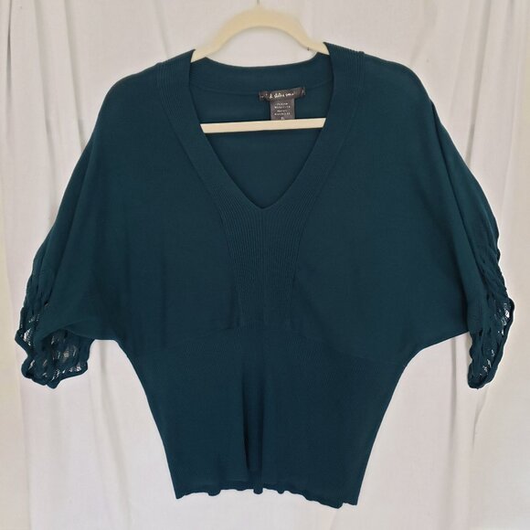 united states sweaters Tops - Woman United States Sweaters Teal Wing Sleeve V neck Blouse Size XL